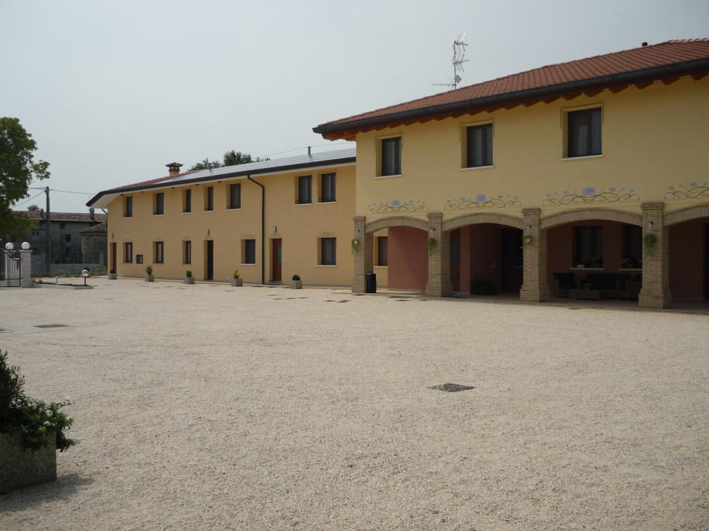 Agriturismo Ai Laghi Pocenia Eksteriør billede