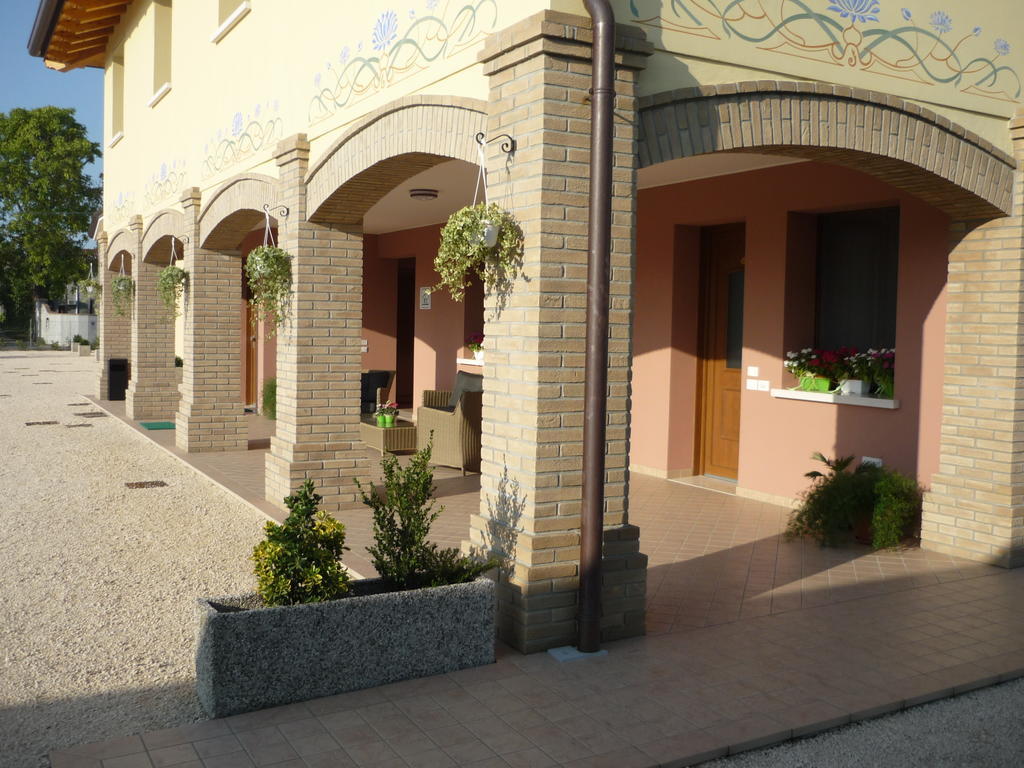 Agriturismo Ai Laghi Pocenia Eksteriør billede